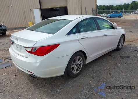 2013 Hyundai Sonata Se z USA, uszkodzony, nr VIN 5NPEC4AC8DH684589